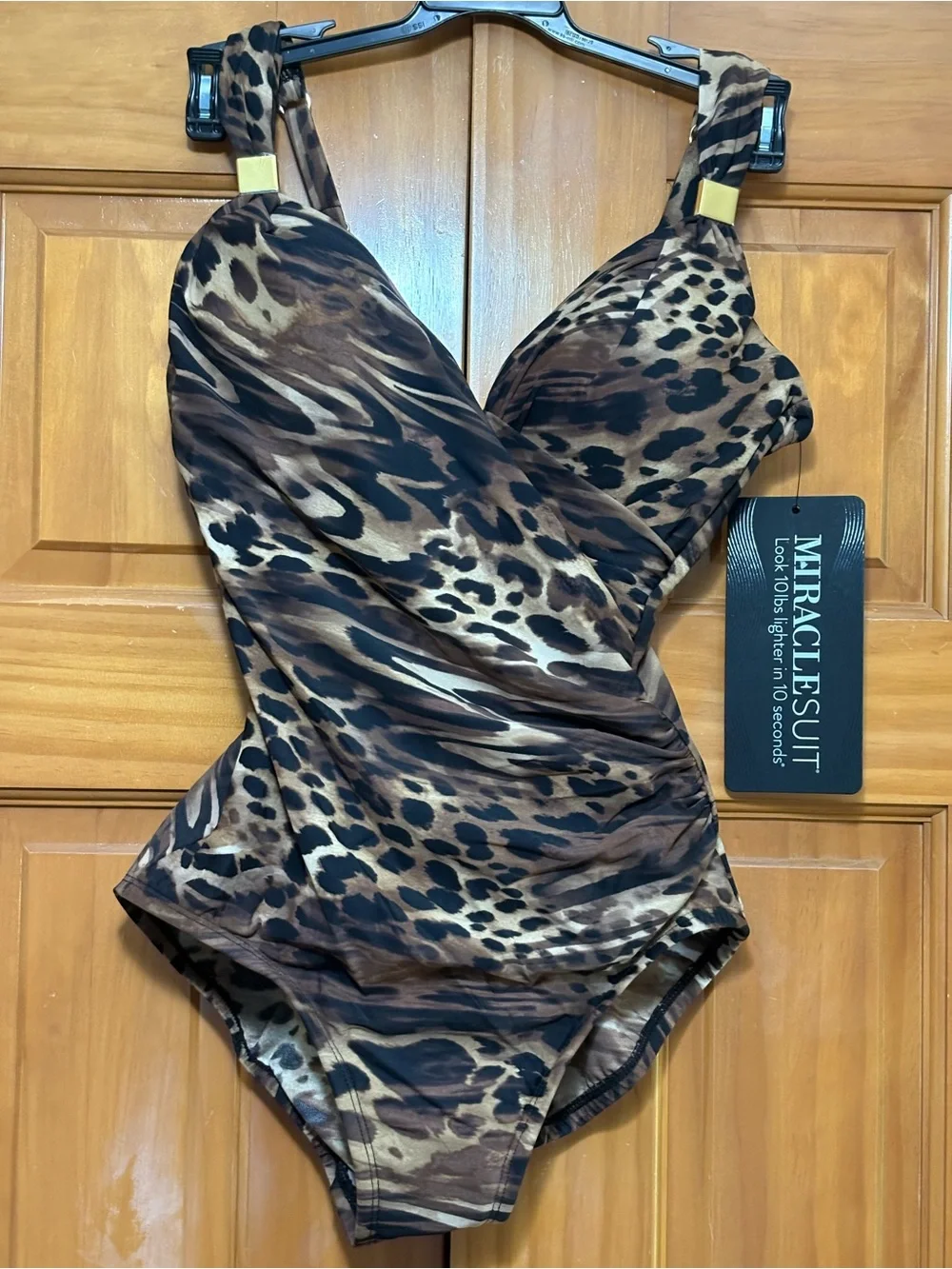 Miraclesuit Siren Black Animal Print Multi One-Piece Swimsuit Size 6 NWT